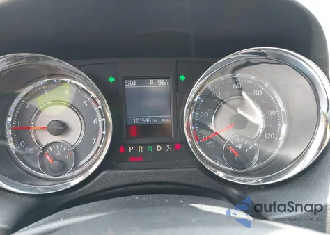 2014 Chrysler Town & Country Touring-L z USA, uszkodzony, nr VIN 2C4RC1CG4ER377148